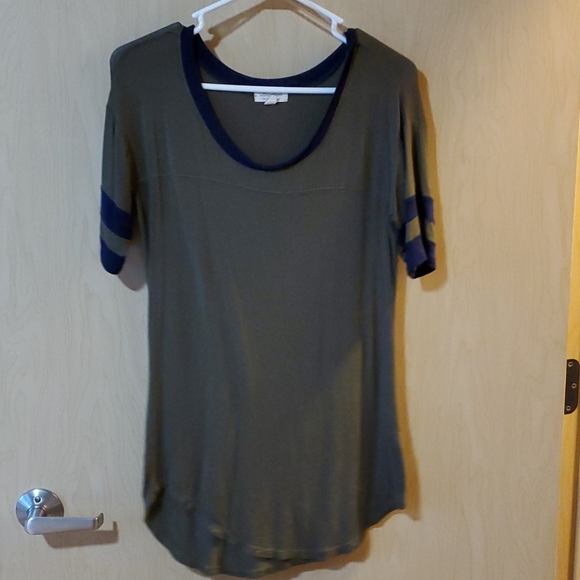Olive Green and Navy T-shirt - Picture 1 of 6